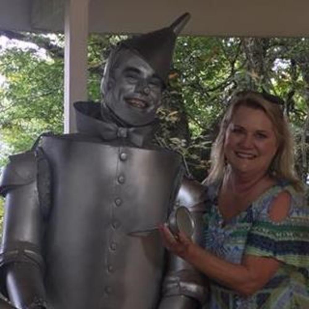 Meet your Posher, Lesa